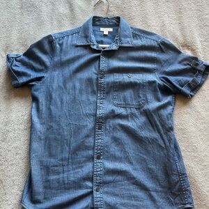 Calvin Klein Men's Blue Short-Sleeve Denim Button-Down Shirt